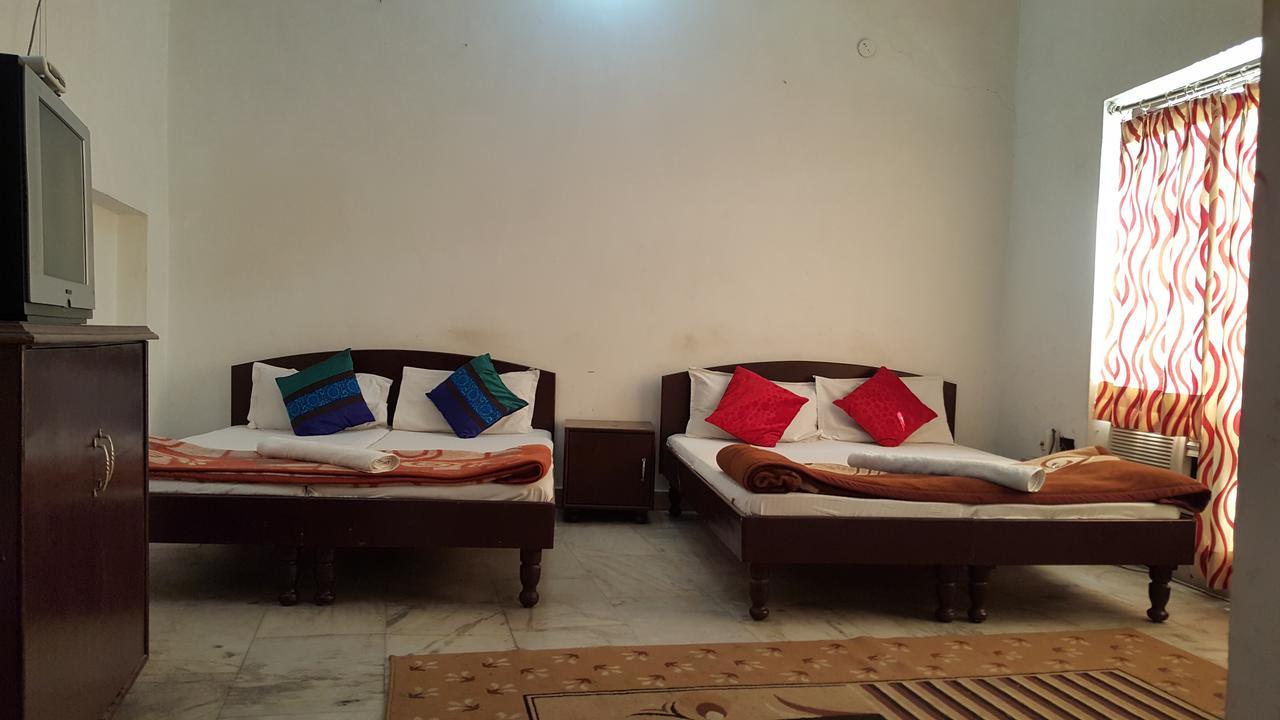 Hotel Ramneek Amritsar Eksteriør bilde