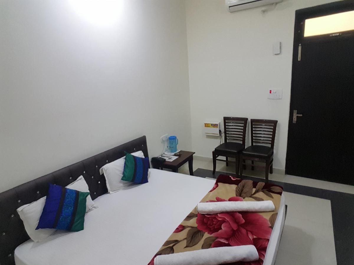 Hotel Ramneek Amritsar Eksteriør bilde